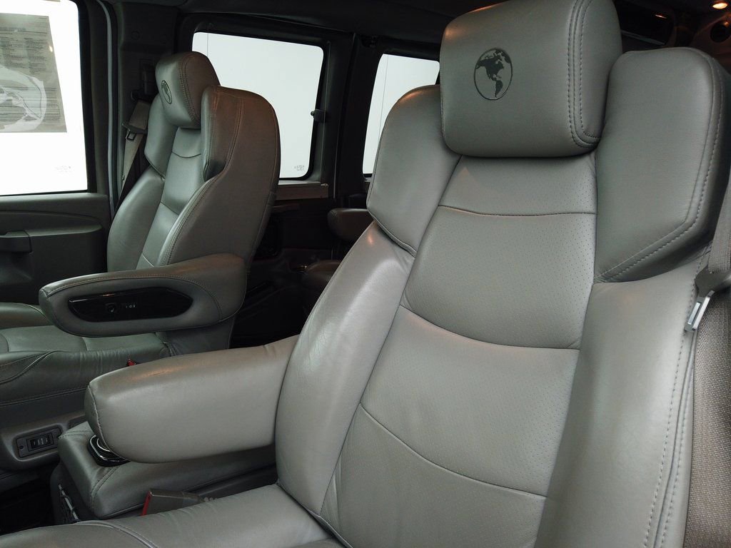 Used 2020 GMC Savana 2500 Extended w/ Enhanced Convenience Package image 20