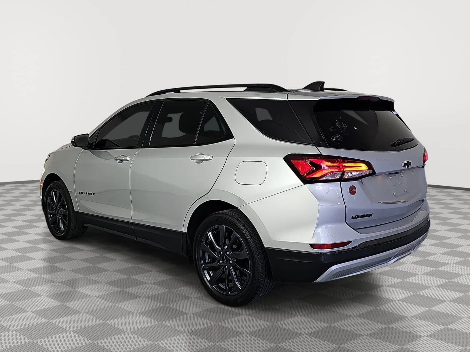 Used 2022 Chevrolet Equinox RS w/ RS Leather Package AWD/4WD image 6