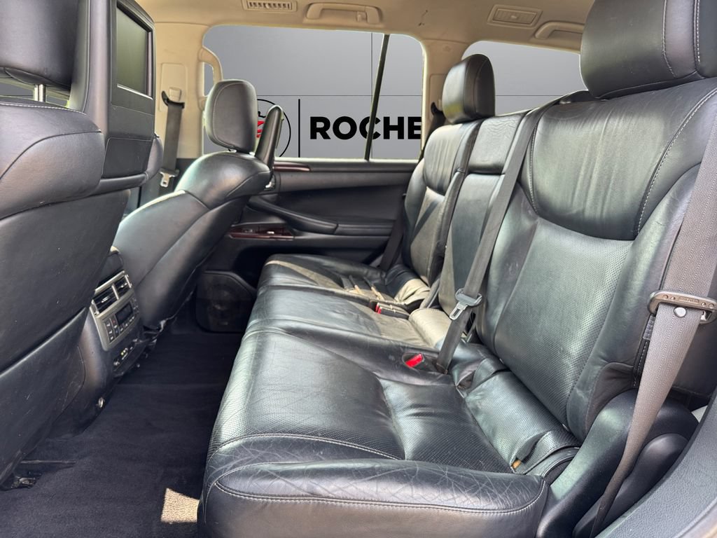 Used 2014 Lexus LX 570 4WD image 18