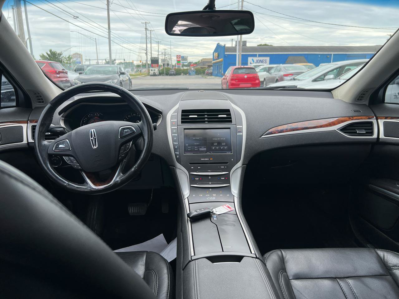 Used 2013 Lincoln MKZ FWD image 18