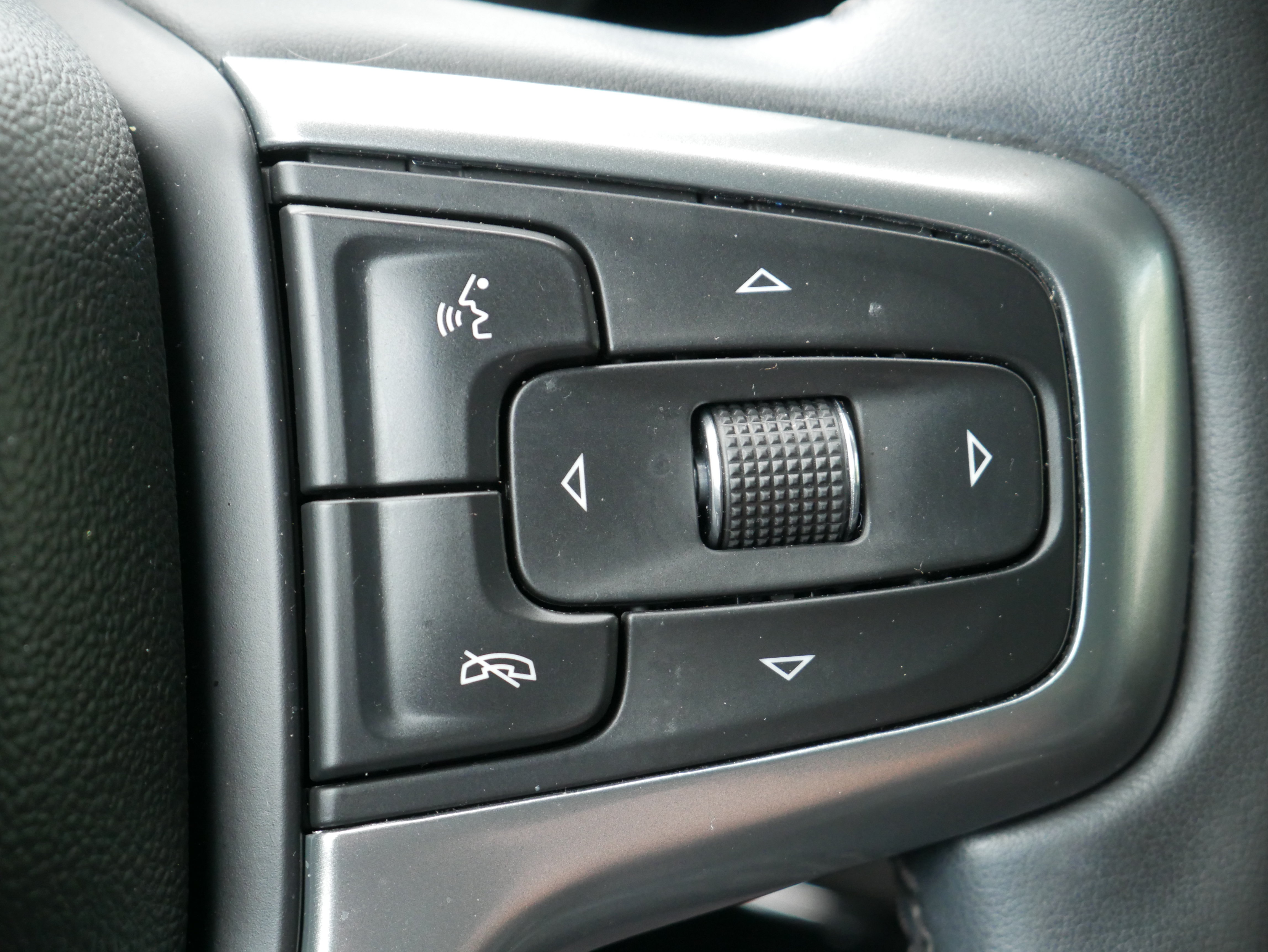 Certified 2023 Chevrolet Silverado 1500 LT AWD/4WD image 24