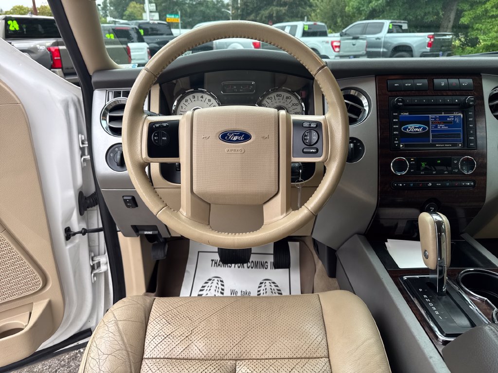 Used 2014 Ford Expedition EL XLT w/ Equipment Group 202A AWD/4WD image 17