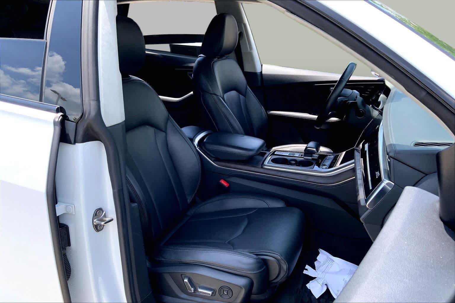 Used 2019 Audi Q8 Prestige AWD/4WD image 8