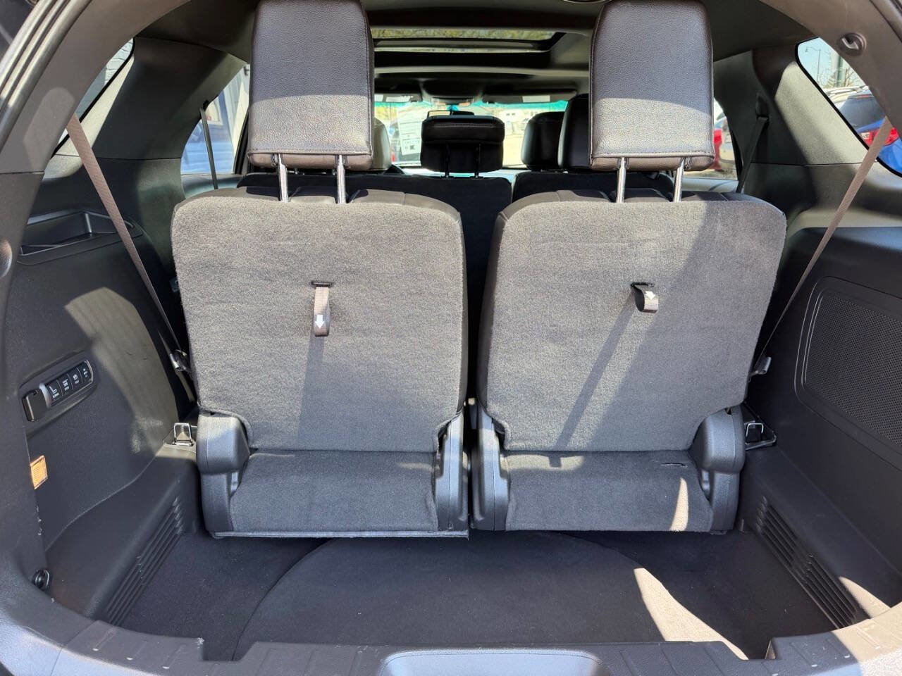 Used 2014 Ford Explorer Limited w/ Equipment Group 301A AWD/4WD image 20