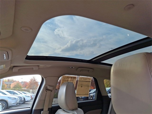 Used 2022 Lincoln Corsair Reserve w/ Elements Package image 14