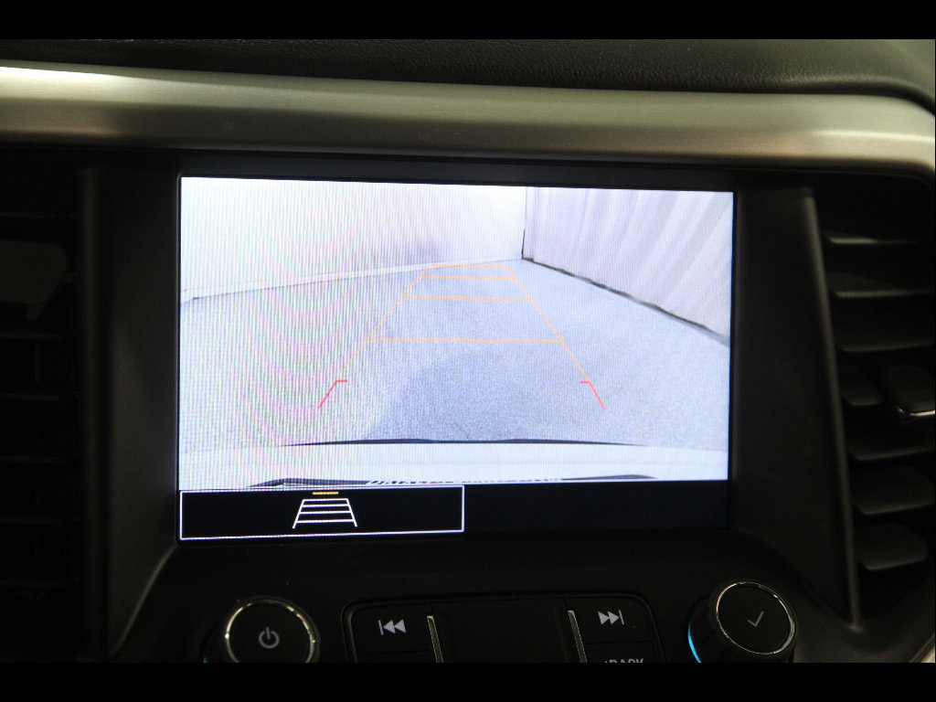 Used 2023 GMC Acadia SLE FWD image 13