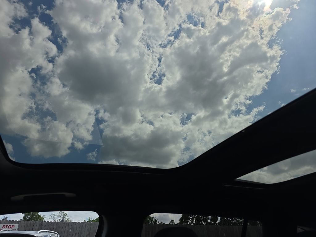 Certified 2026 Mercedes-Benz GLB 250 4MATIC image 27