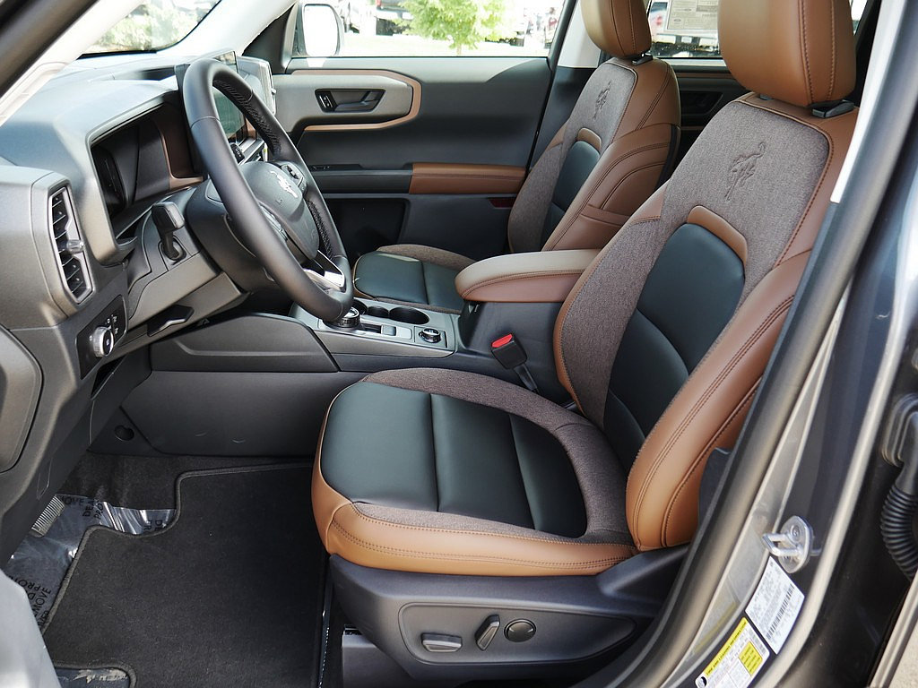 New 2026 Ford Bronco Sport Outer Banks w/ Outer Banks Tech Package+ AWD/4WD image 10