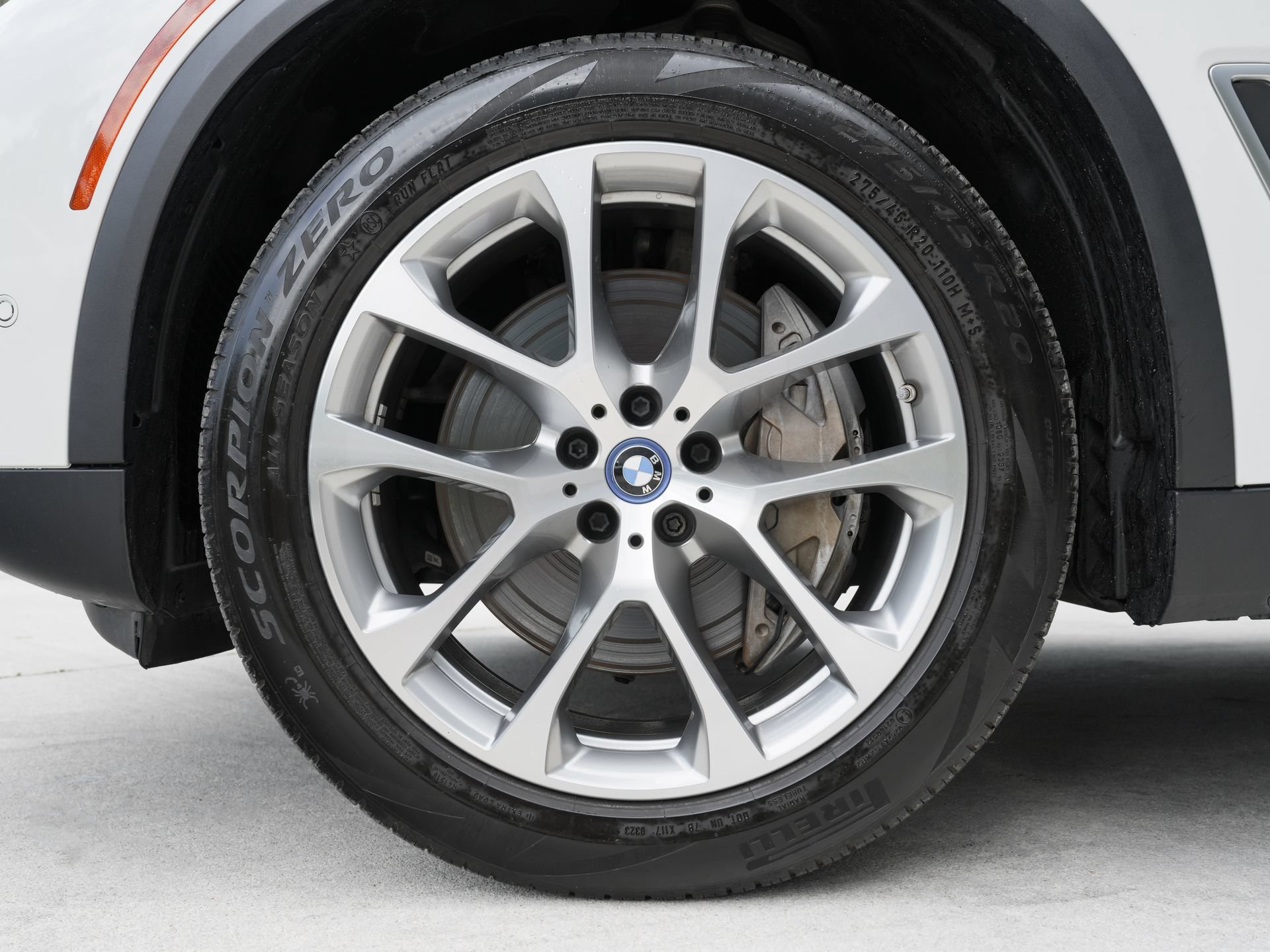Used 2023 BMW X5 xDrive45e w/ Climate Comfort Package AWD/4WD image 33