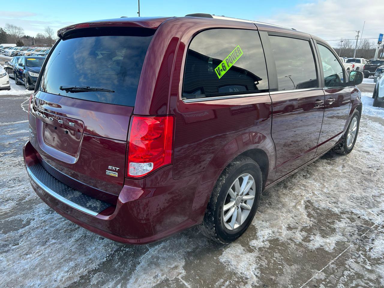Used 2018 Dodge Grand Caravan SXT image 5