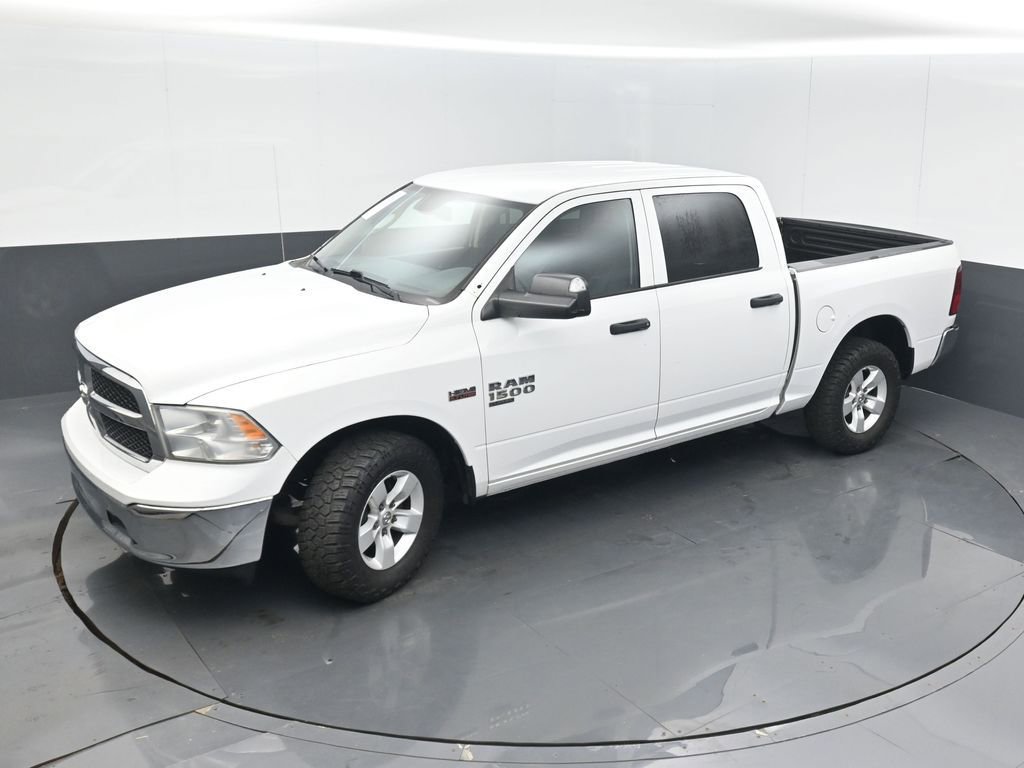 Used 2019 RAM 1500 Tradesman w/ Chrome Appearance Group RWD image 9