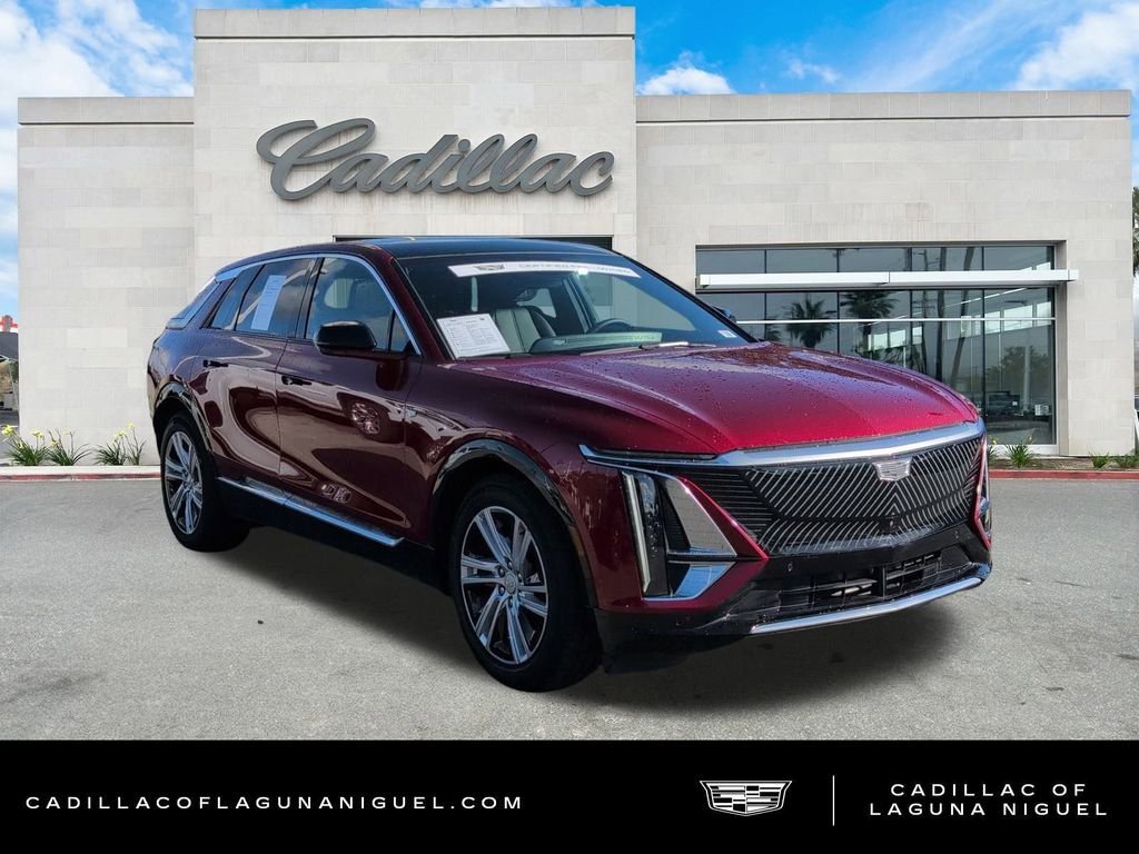 Certified 2024 Cadillac Lyriq Tech w/ Driver Assist Package image 3