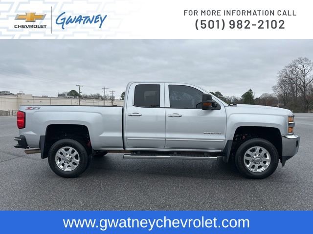 Used 2015 Chevrolet Silverado 2500 LT w/ LT Convenience Package image 4