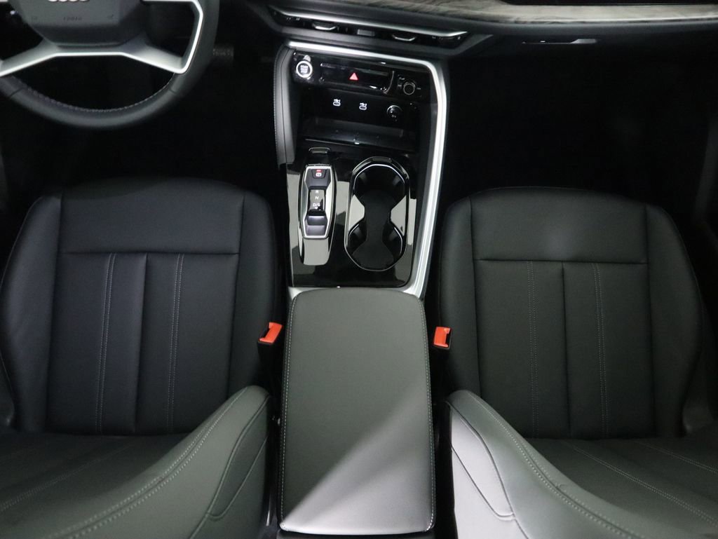 Used 2025 Audi Q5 Premium w/ Premium Plus AWD/4WD image 18