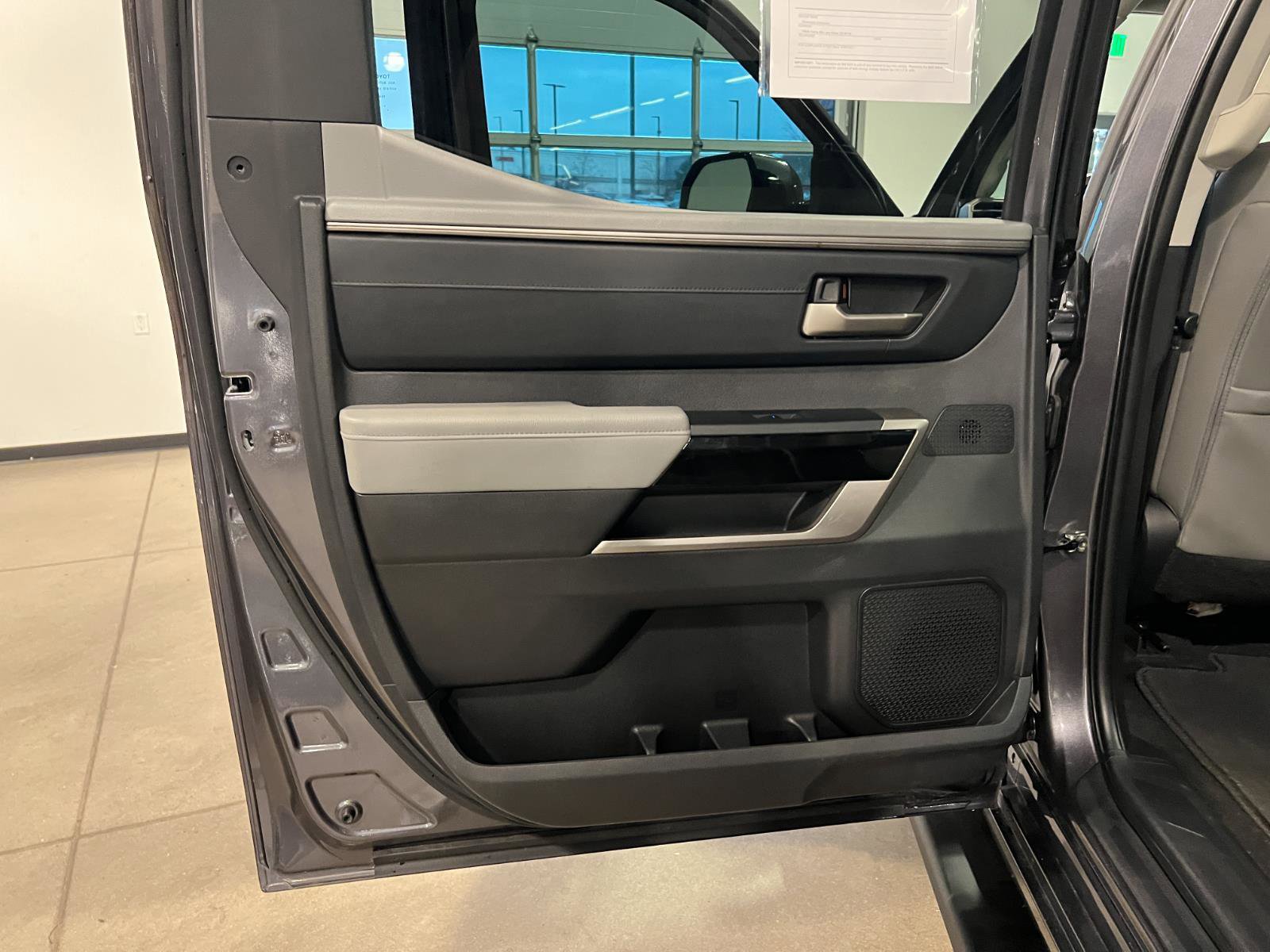 Used 2022 Toyota Tundra Limited image 33