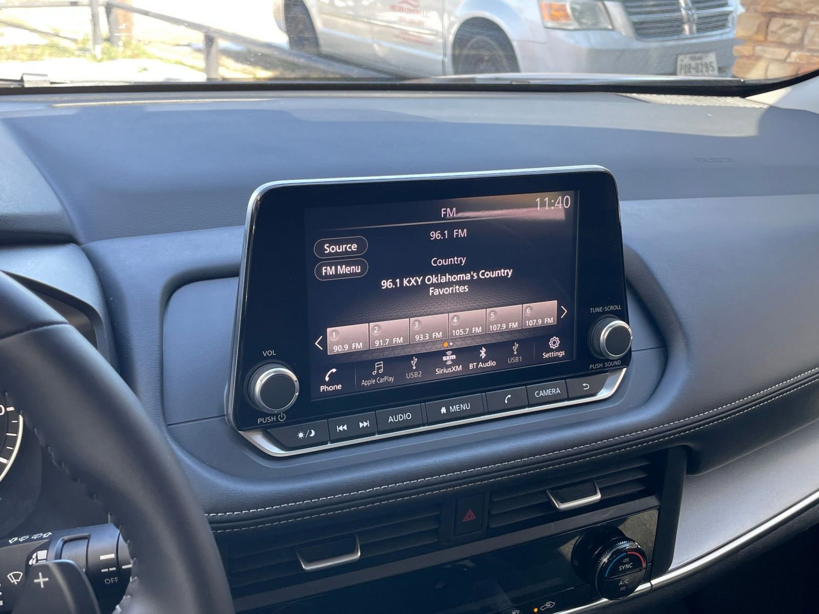 Used 2025 Nissan Rogue SV image 20