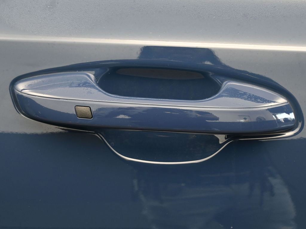 Used 2025 Kia Sorento S w/ Panoramic Sunroof Package image 45