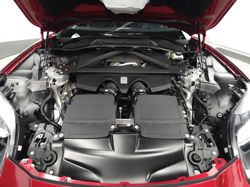 Used 2024 Aston Martin DB12 Coupe RWD image 34