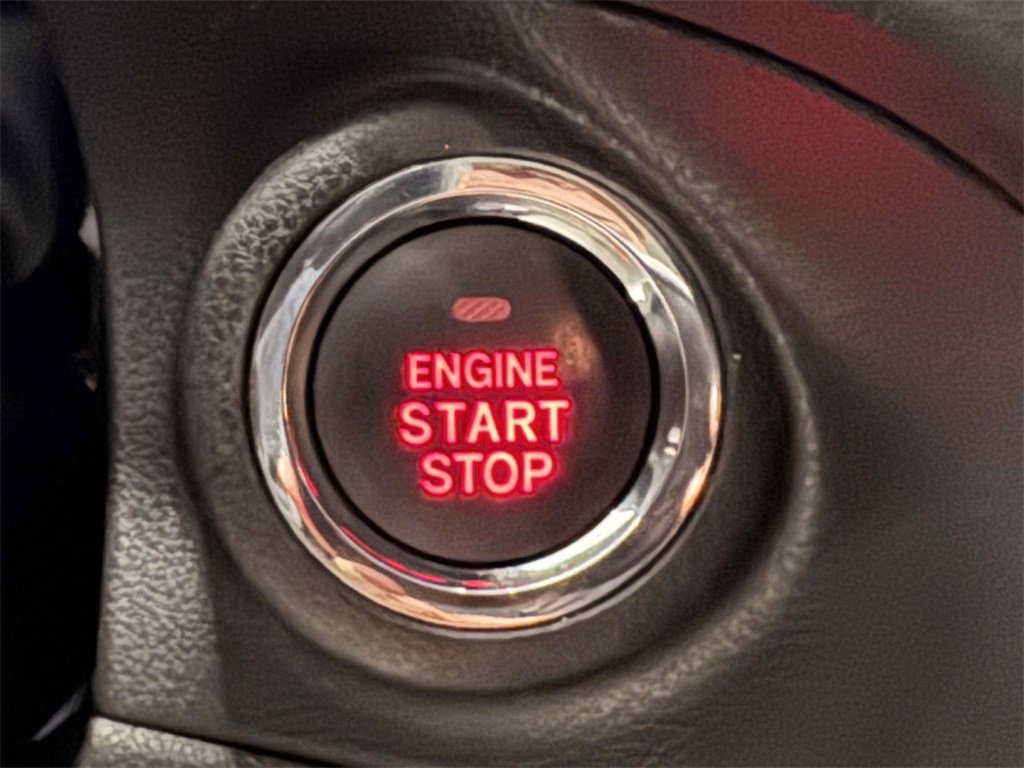 Used 2022 Subaru Ascent Limited image 29