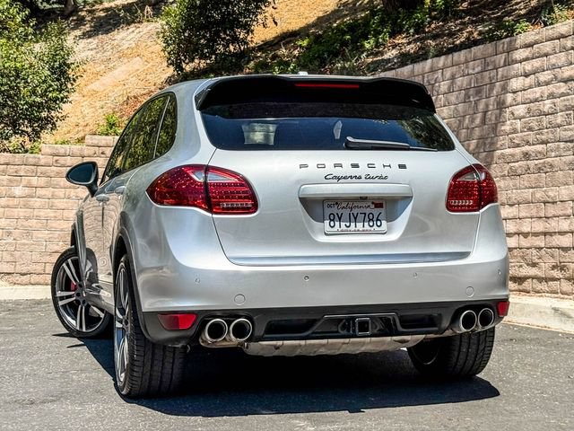 Used 2011 Porsche Cayenne Turbo AWD/4WD image 17