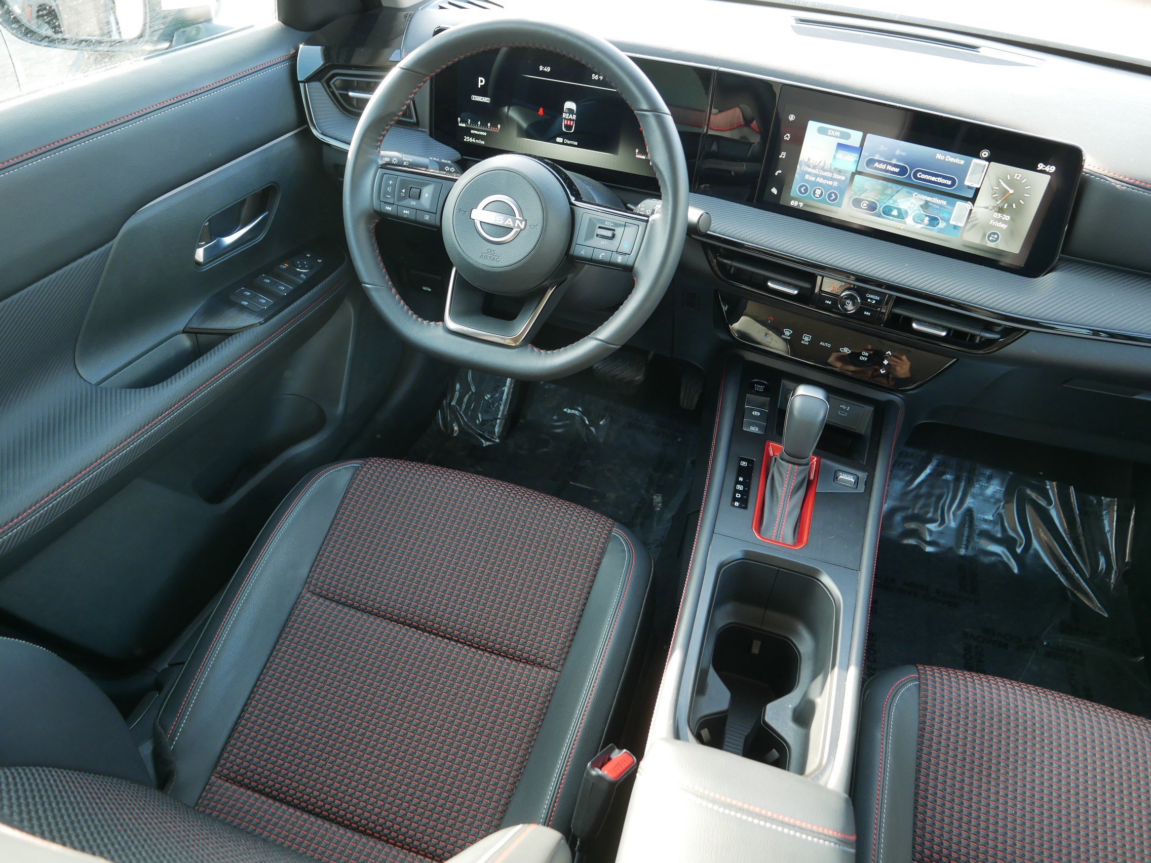 Used 2025 Nissan Kicks SR image 9