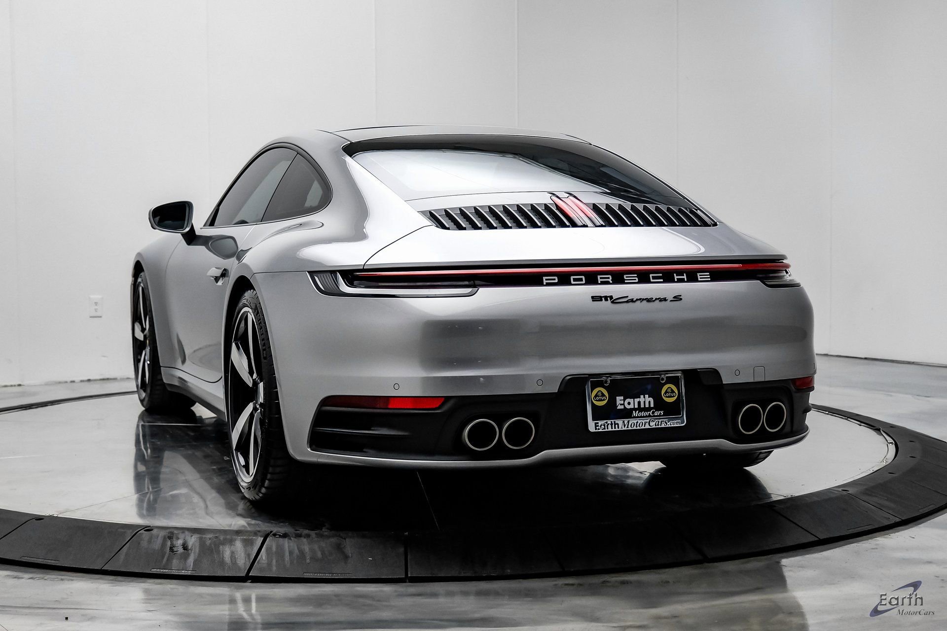 Used 2024 Porsche 911 Carrera S w/ Premium Package RWD image 10