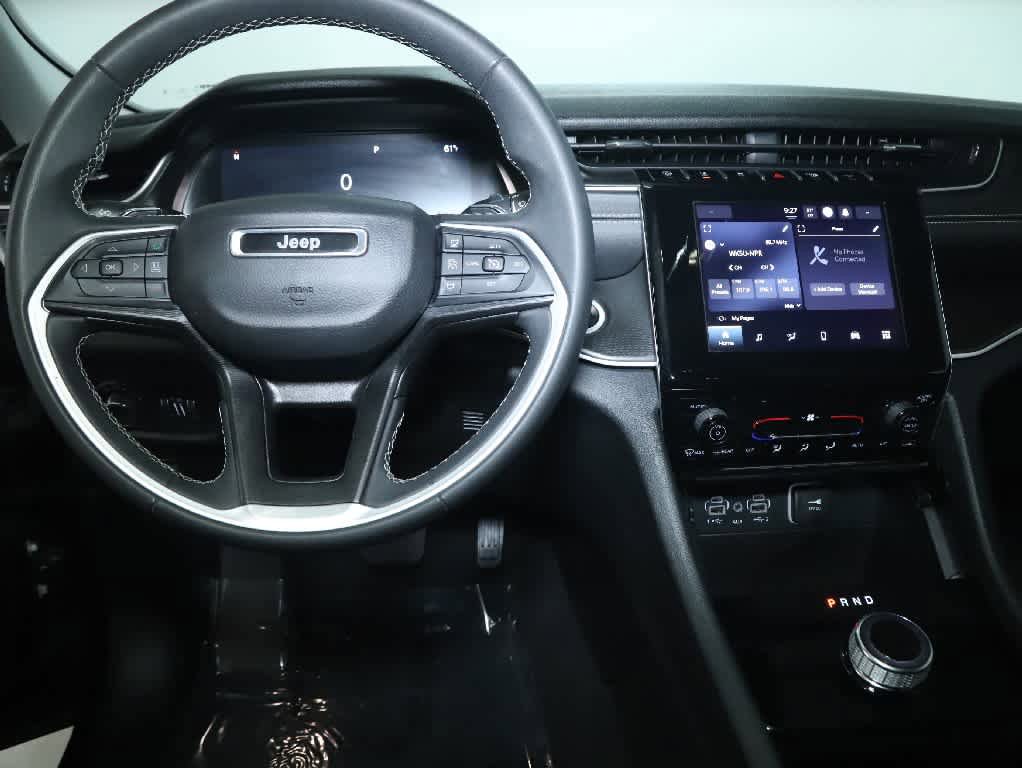 Used 2023 Jeep Grand Cherokee L Laredo AWD/4WD image 26