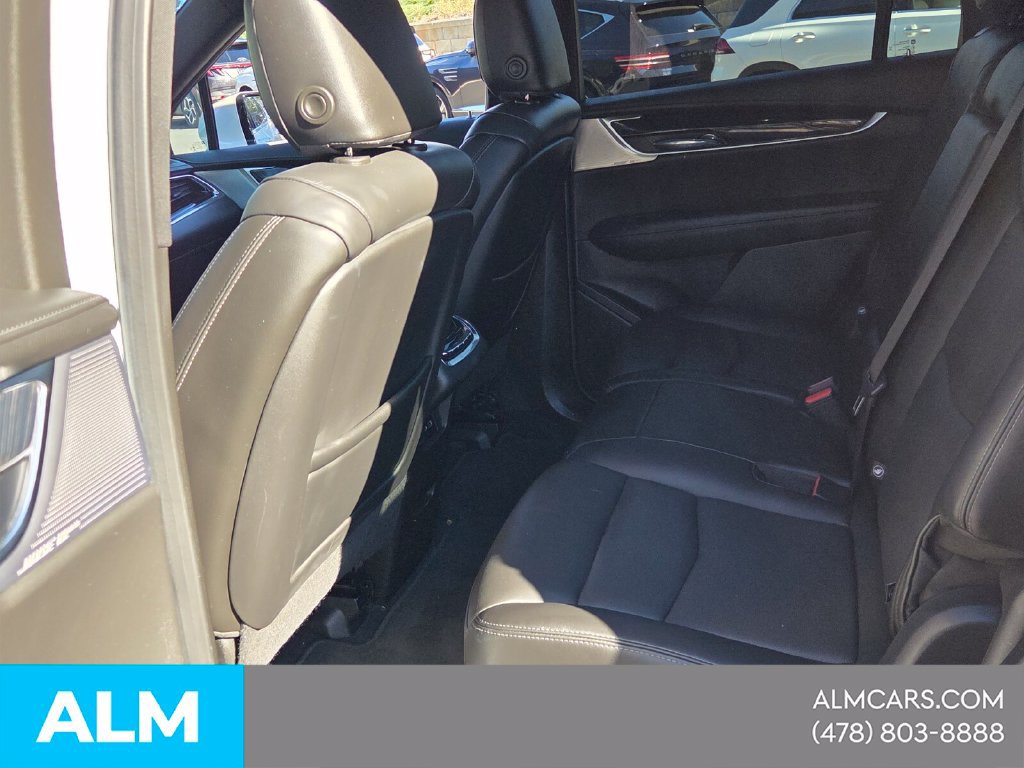Used 2022 Cadillac XT6 Premium Luxury FWD image 8
