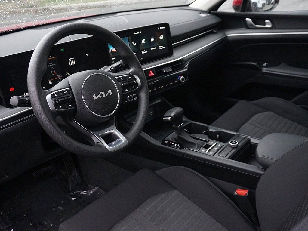 Used 2025 Kia K5 LXS image 25