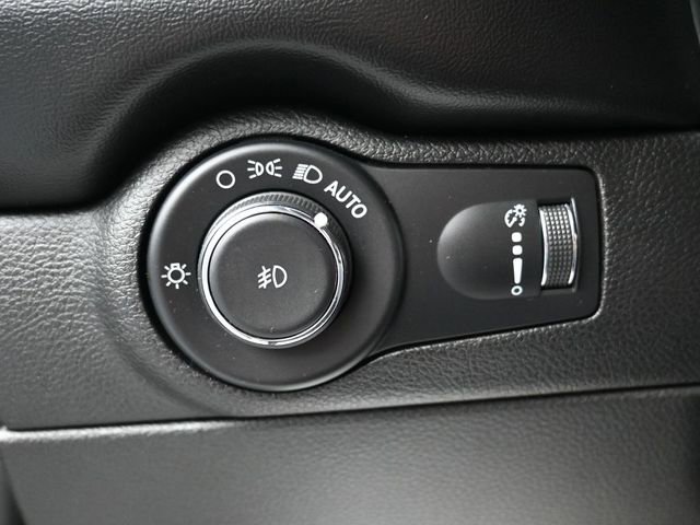 Used 2021 Dodge Durango R/T w/ Blacktop Package image 16