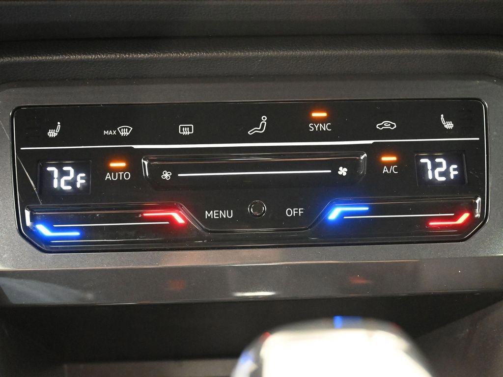 Used 2023 Volkswagen Tiguan SE R-Line image 22