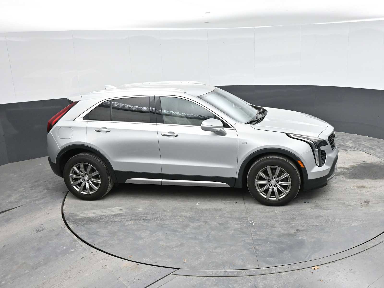 Used 2019 Cadillac XT4 Premium Luxury w/ Enhanced Visibility Package AWD/4WD image 20
