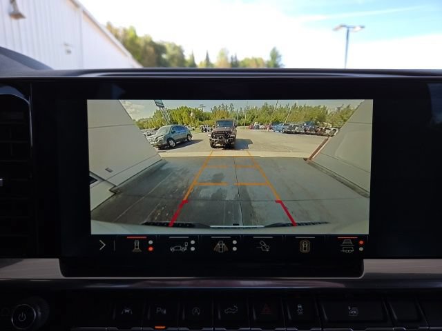 Used 2024 Chevrolet Silverado 1500 High Country AWD/4WD image 14