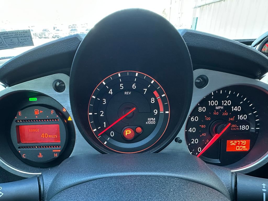 Used 2018 Nissan 370Z Touring Sport RWD image 22