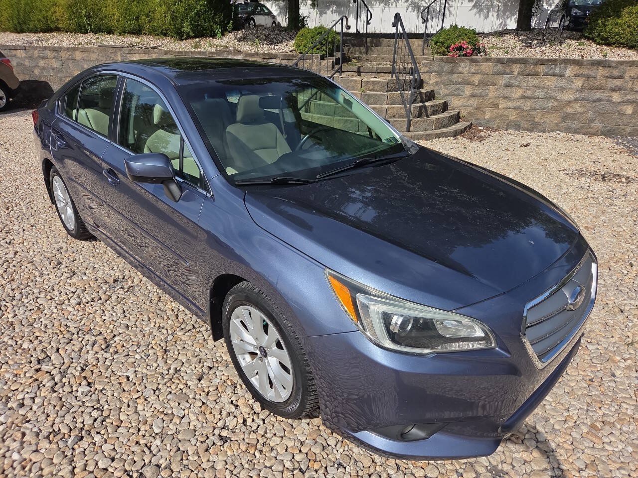Used 2015 Subaru Legacy 2.5i Premium w/ Moonroof Package AWD/4WD image 10