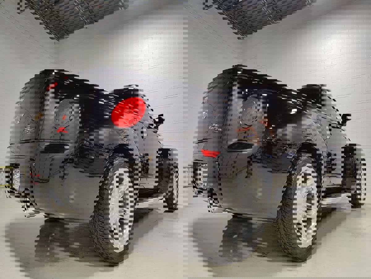 Used 2004 Chevrolet SSR w/ Preferred Equipment Group image 8