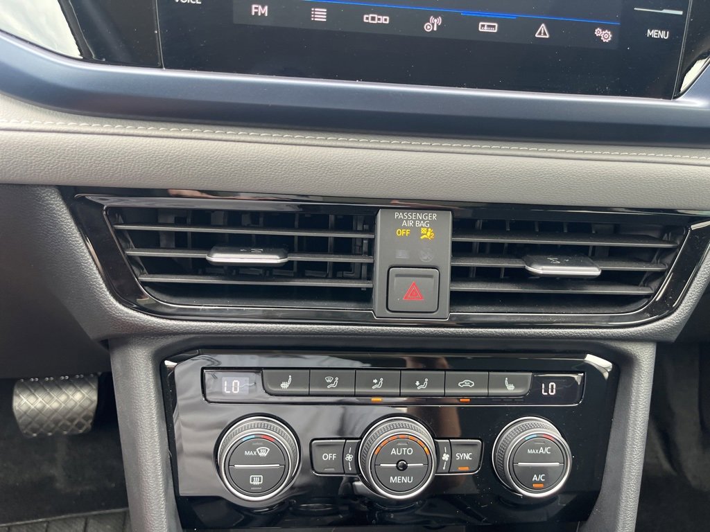 Used 2024 Volkswagen Taos SE image 10