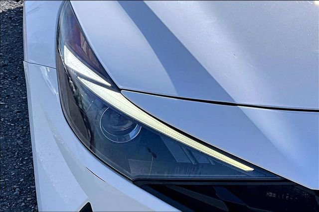 Used 2023 Hyundai Elantra SEL image 26