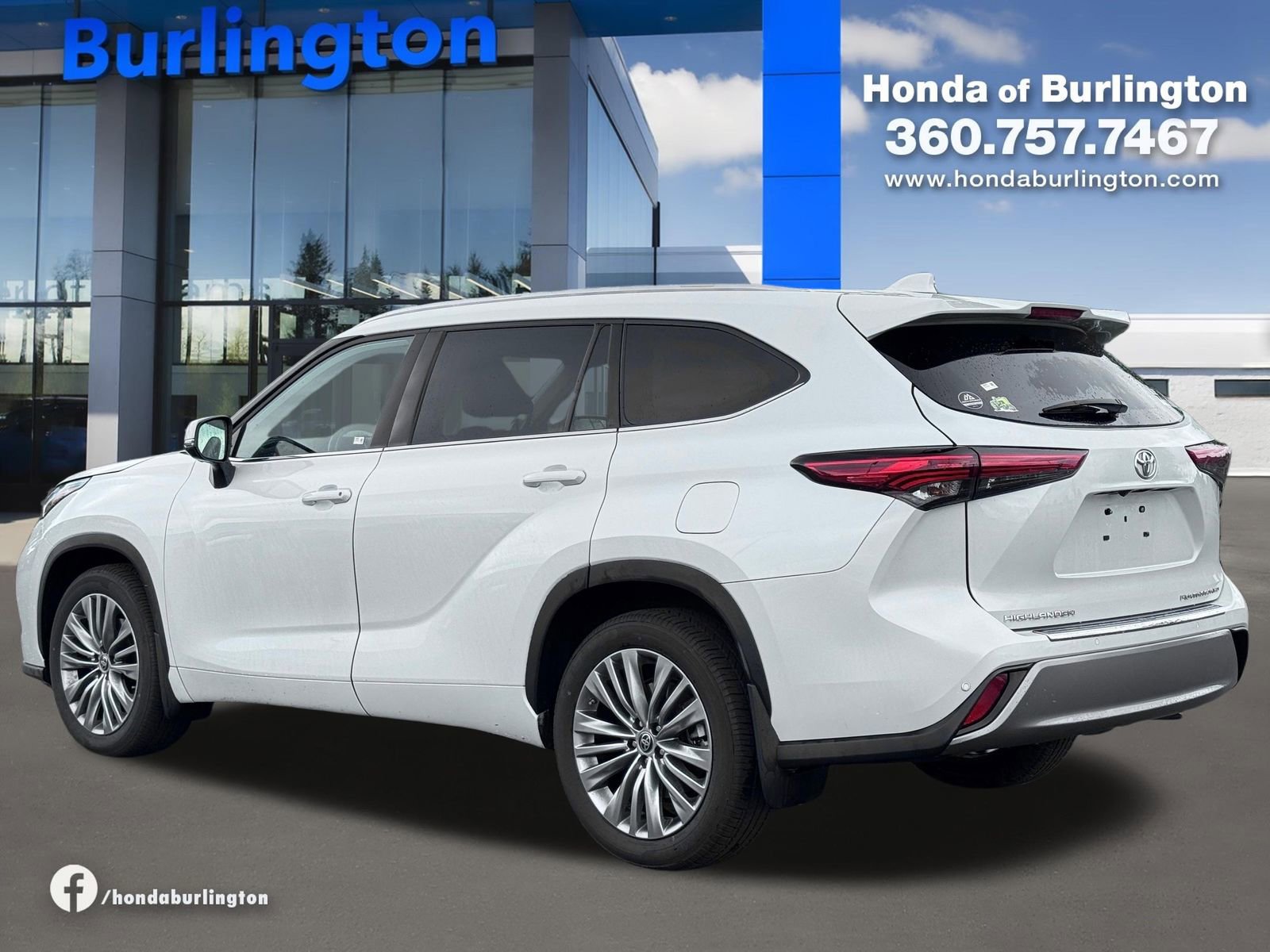 Used 2022 Toyota Highlander Platinum AWD/4WD image 4