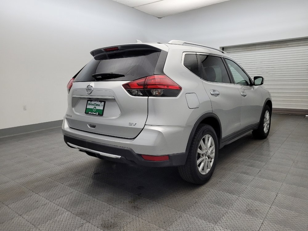 Used 2017 Nissan Rogue SV image 9