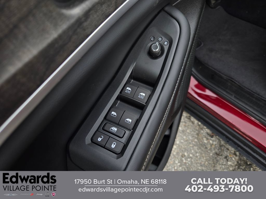 New 2026 Jeep Grand Cherokee L 4WD image 11