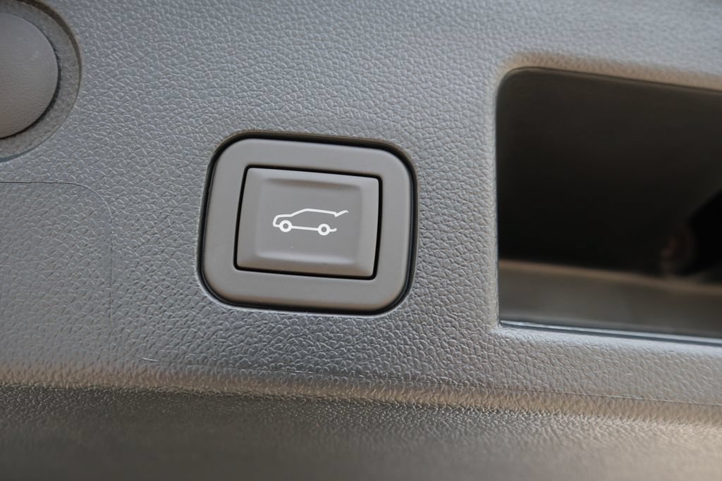 New 2027 Chevrolet Equinox ACTIV w/ Safety and Technology Package AWD/4WD image 9
