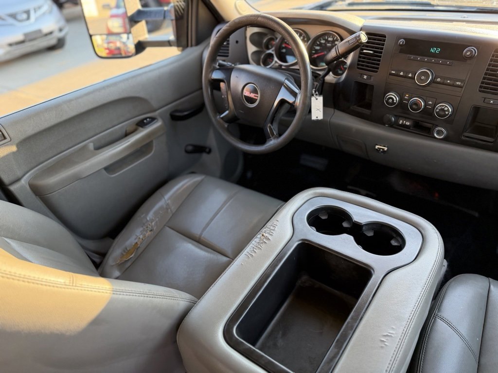 Used 2013 GMC Sierra 3500 W/T w/ Snow Plow Prep Package image 17