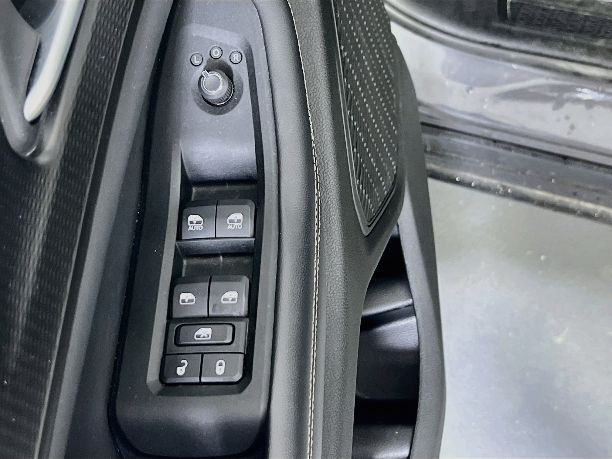 Used 2023 Jeep Grand Cherokee Altitude AWD/4WD image 17
