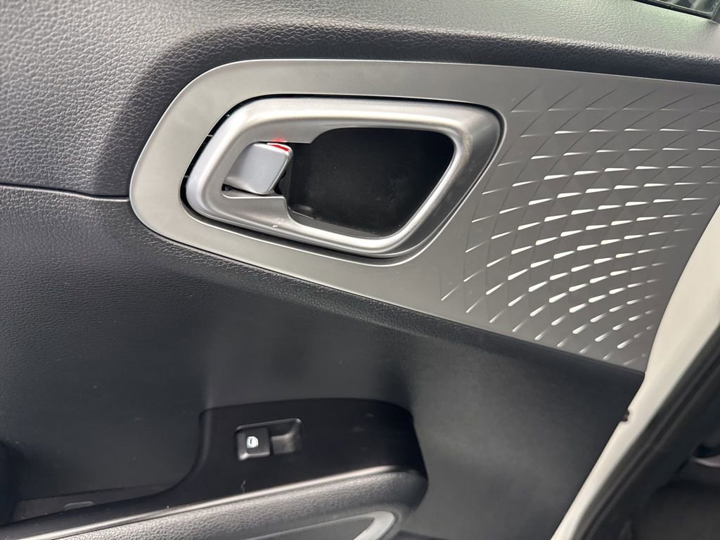 Used 2022 Kia Soul LX w/ Technology Package FWD image 35