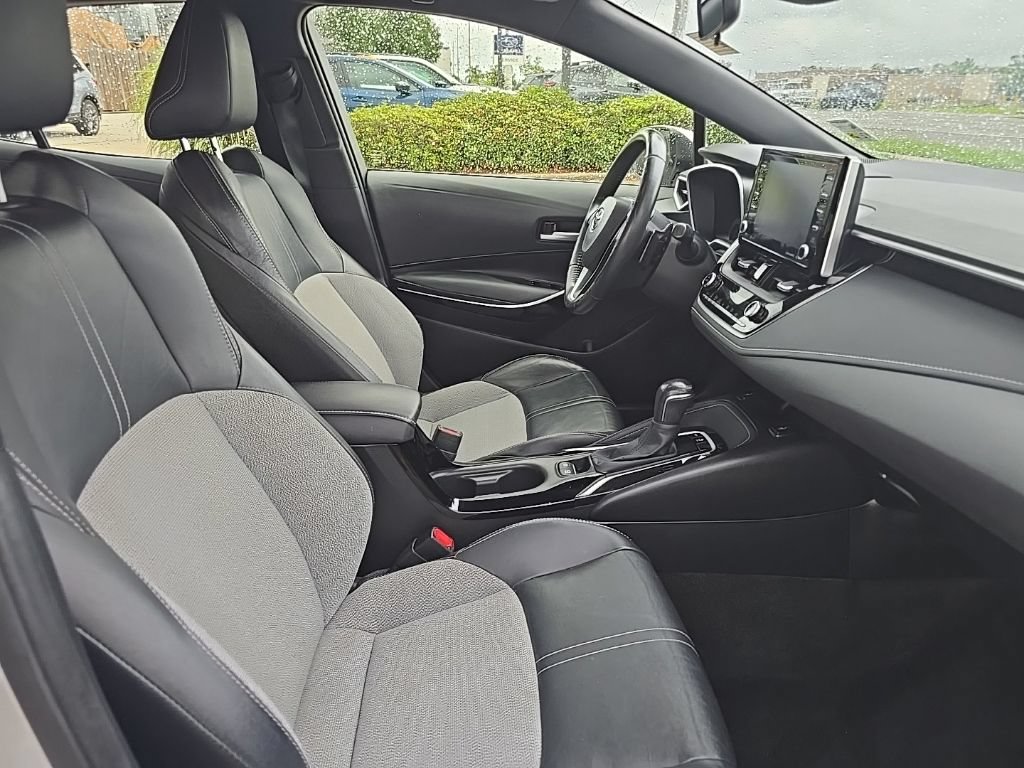 Used 2021 Toyota Corolla XSE FWD image 29