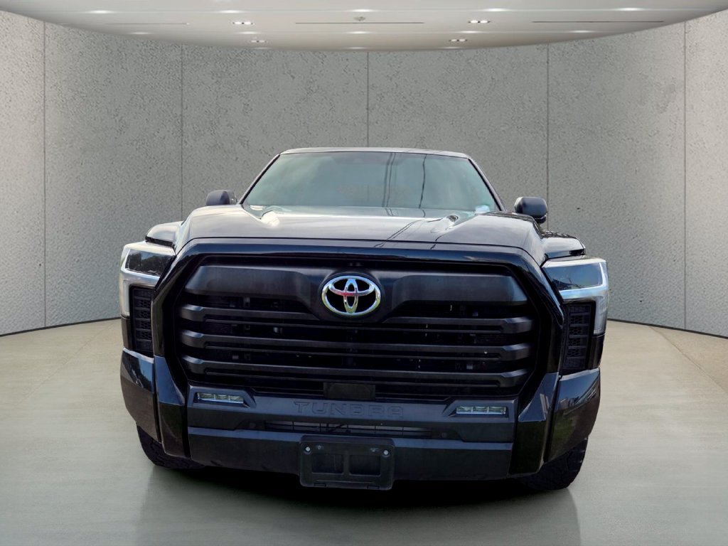 Used 2022 Toyota Tundra SR5 w/ SR5 Premium Package RWD image 8