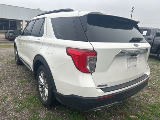 Used 2020 Ford Explorer XLT w/ Equipment Group 202A image 5