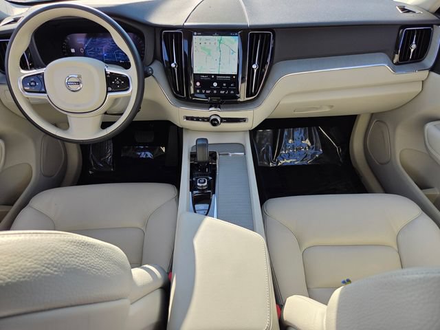 Certified 2024 Volvo XC60 B5 Plus w/ Protection Package Premier AWD/4WD image 17
