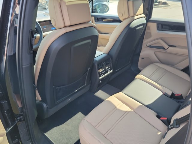 New 2026 Porsche Cayenne AWD/4WD image 20